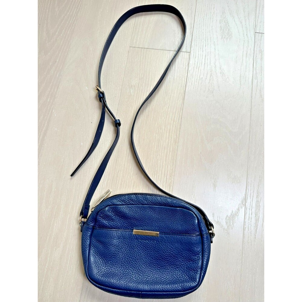 Halston Leather‎ Crossbody Bag Preppy Classic Navy Purse Pebbled Old Money Zip